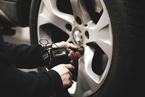 Những điều tài xế cần lưu ý về quy định thay lốp mùa đông tại Thụy Điển
